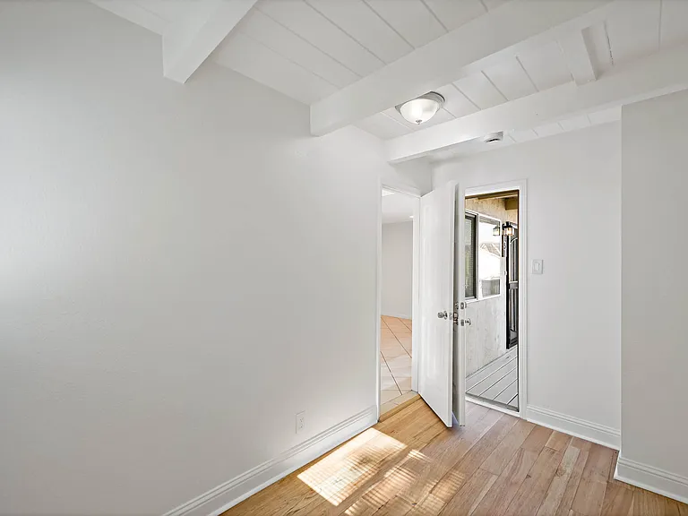 651 S 29th St #645 — Photo 3