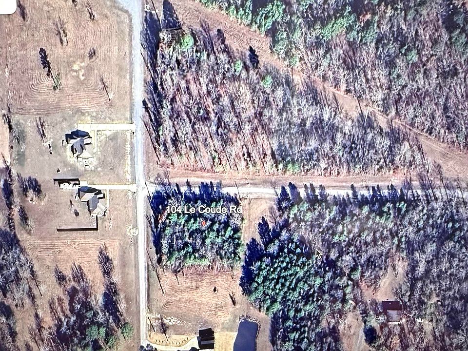 2nd image of 104 Le Coude Rd
