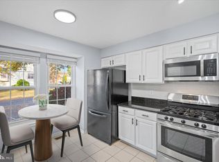 6584 Kelsey Point Cir, Alexandria, VA 22315