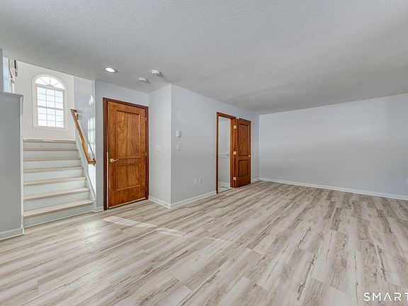 5th image of 350 Bristol Street APT C1