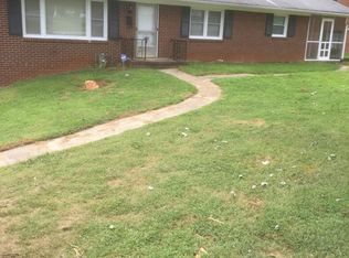 1220 Lockland Ave, Winston Salem, NC 27103