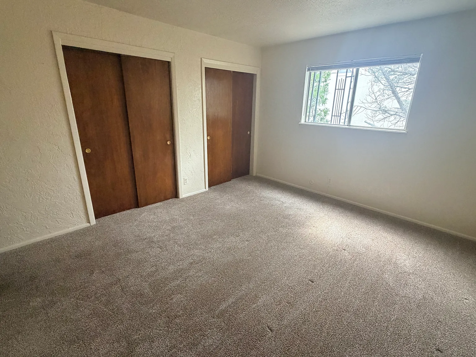 1 bed, 750 sqft, $1,100 — Photo 3
