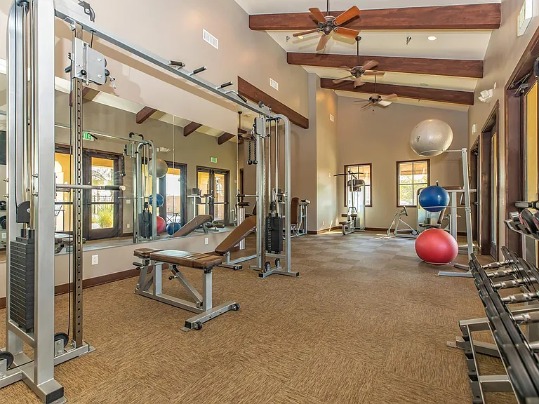 Vineyards at Palm Desert Apartment Homes — Photo 9
