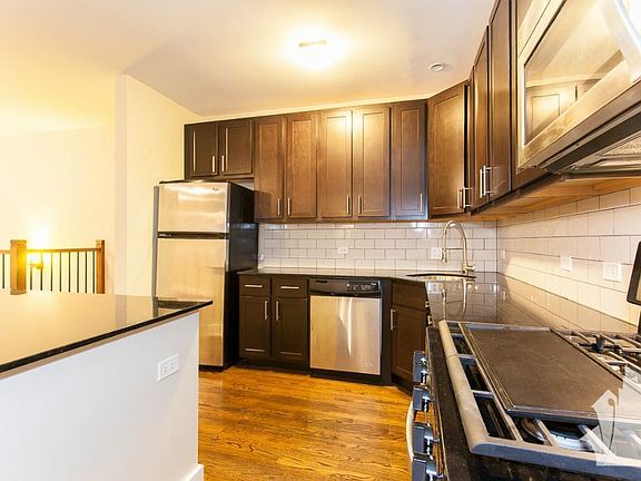 3rd image of 5058 N Winchester Ave #2WJF