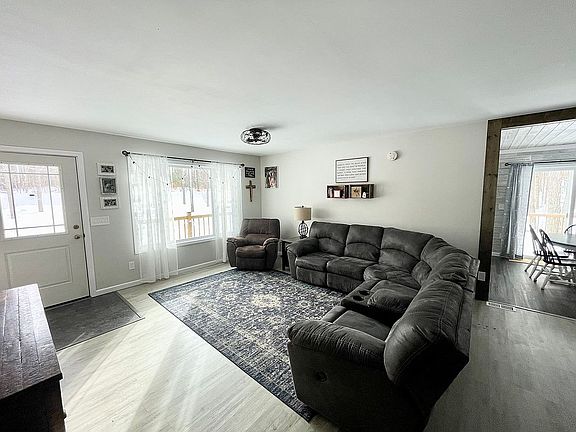 2nd image of 11932 E Three Mile Rd