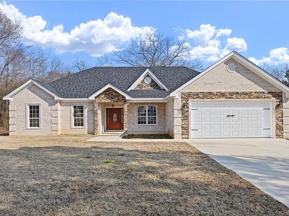 125 Rachel Cir, Russellville, AR 72802
