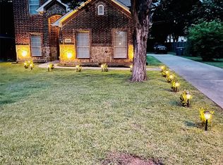 3835 Crepe Myrtle Ln, Dallas, TX 75233