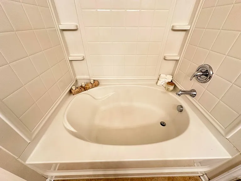 1143 Kingston Grove Dr — Photo 15