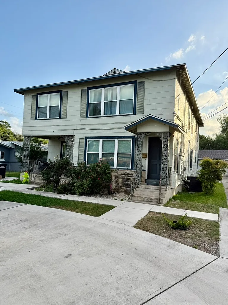 2 bed, 1650 sqft, $1,600 — Photo 1
