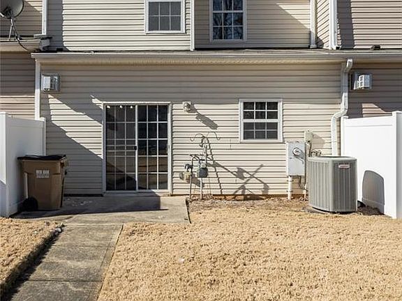 4th image of 520 Dragonfly Ct