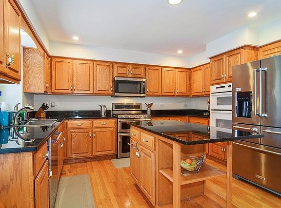 5th image of 208 Kacie Ct
