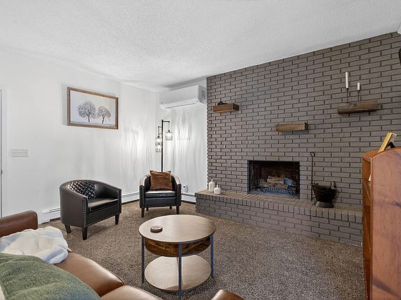 2nd image of 3144 Catalpa Dr