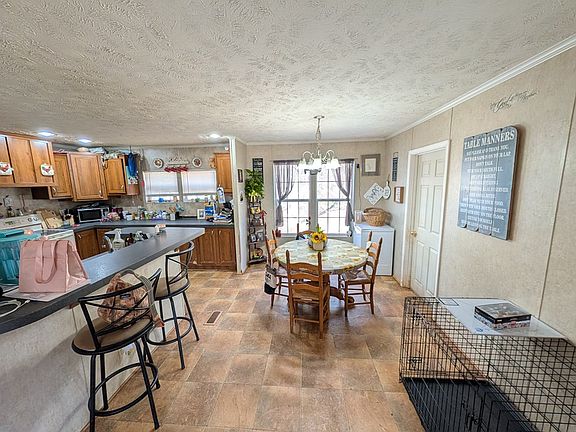 4th image of 202 Belle Oaks Dr W