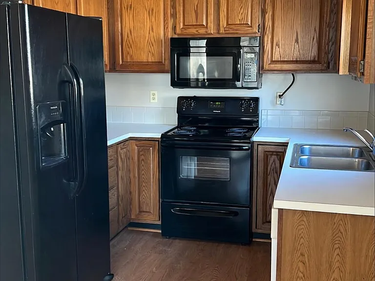 2114 N Sunridge St — Photo 9