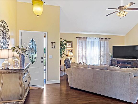 5th image of 228 Victorian Lake Dr