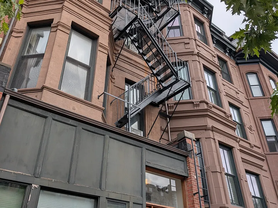 509 Columbus Ave #8