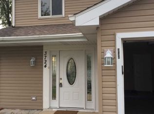 3724 Merrimac Ln E, Hanover Park, IL 60133