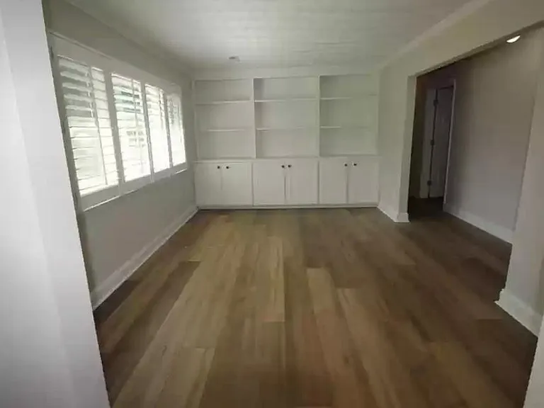 2349 Custom Cir — Photo 5