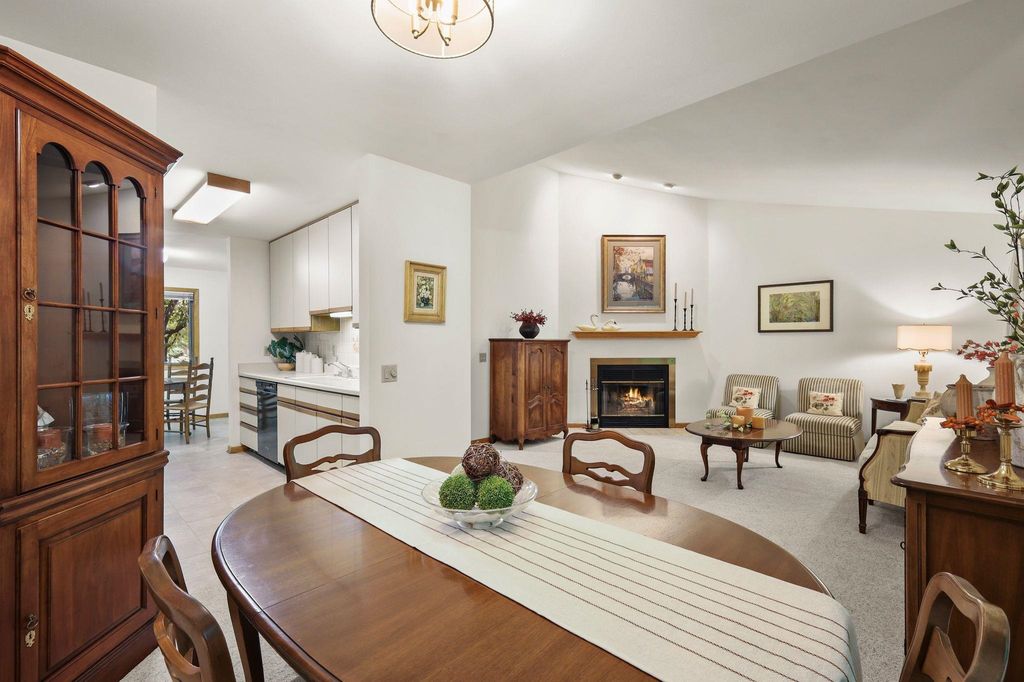 151 Ponwood Cir, Madison, WI - More