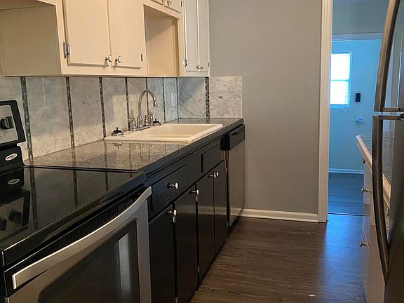 3rd image of 6317 Sage Dr