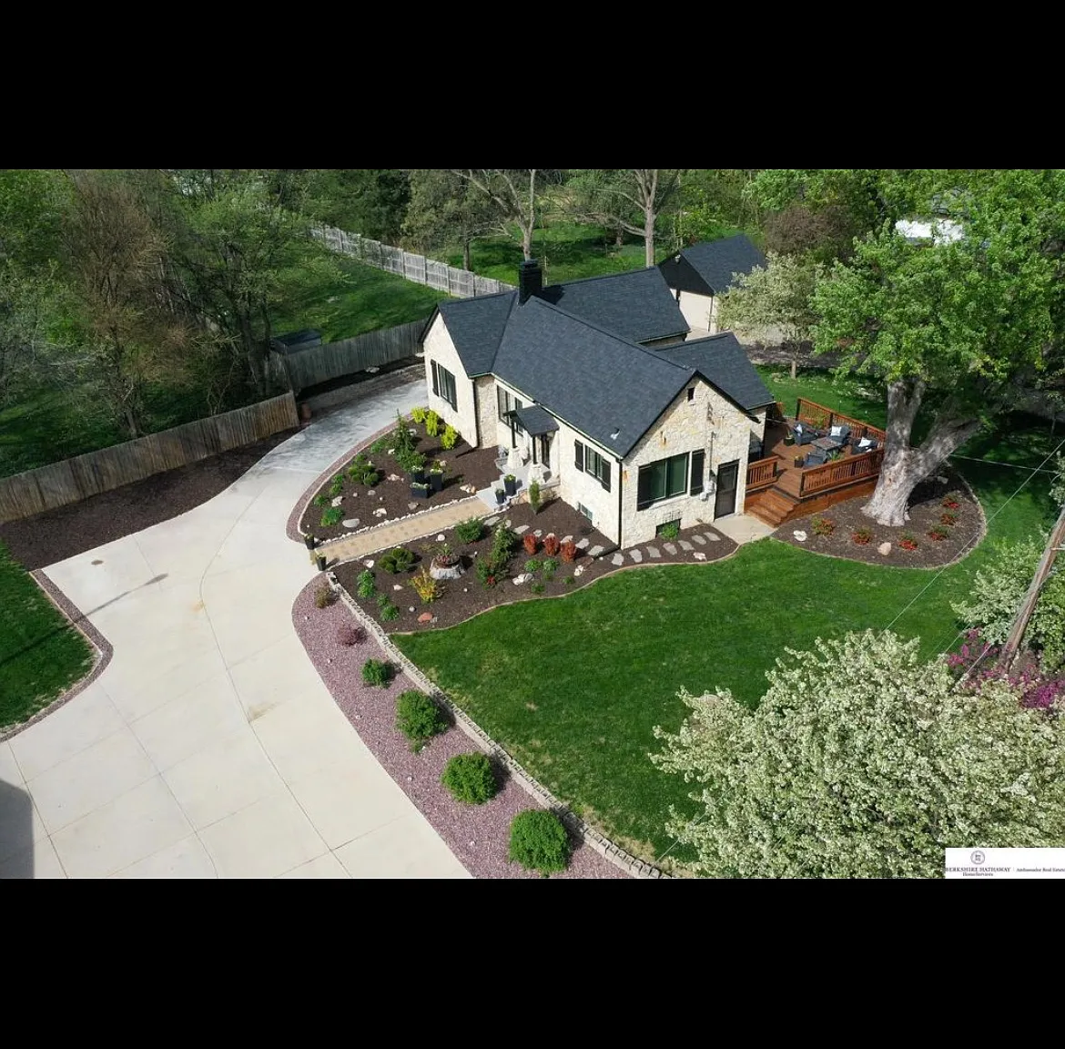 7602 Corby Cir — Photo 1