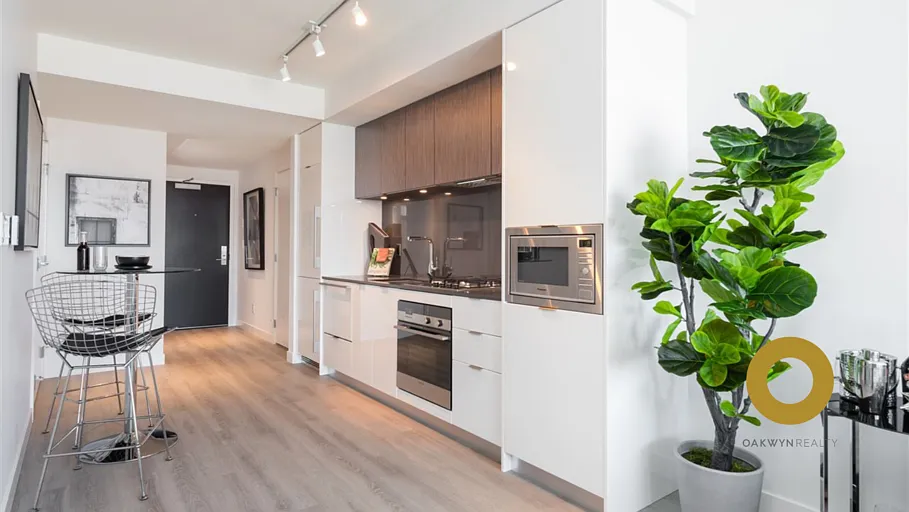 2 bed, 1.0 bath, 634 sqft, $2,900 — Photo 4