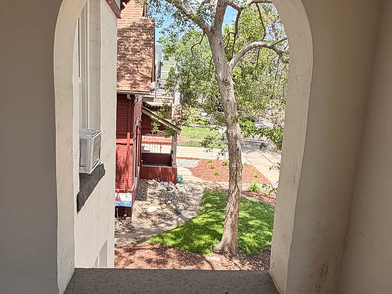 balcony able to fit one chair