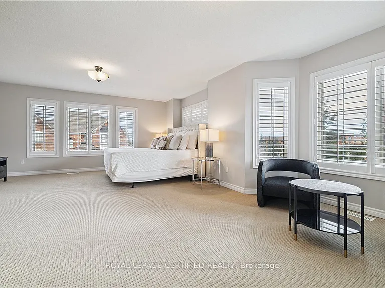 2523 Highmount Cres — Photo 25