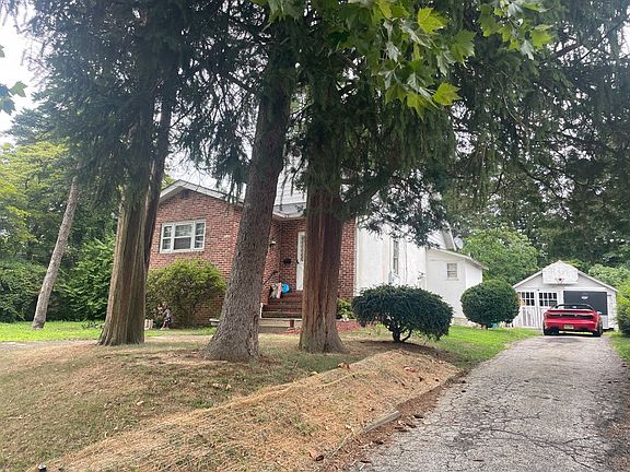 2nd image of 62 N American St