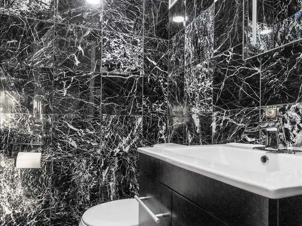 4705 Henry Hudson Parkway image 14 of 21