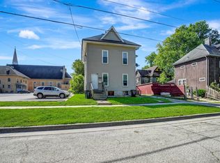 310 E 2nd St, Waterloo, IA 50703