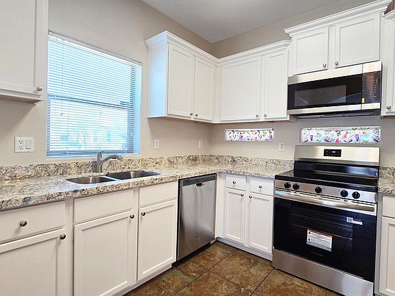 5th image of 14743 N 177th Ave