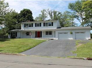 5 Hillman Rd, New City, NY 10956