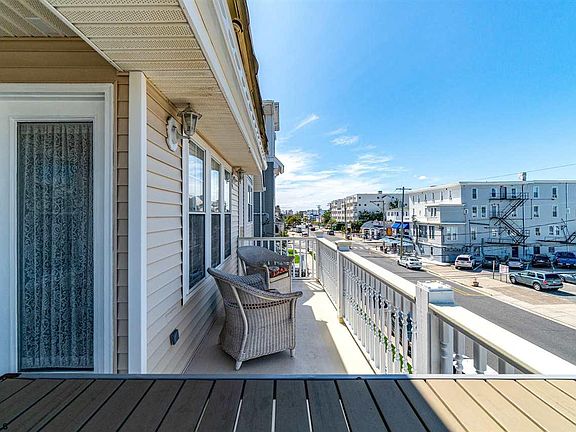 3rd image of 727 Ocean Ave #727