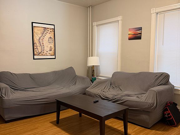 5th image of 1037 Mechanic St #1