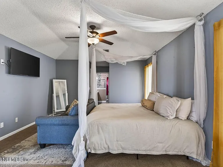 10842 Lydia Estates Dr — Photo 37