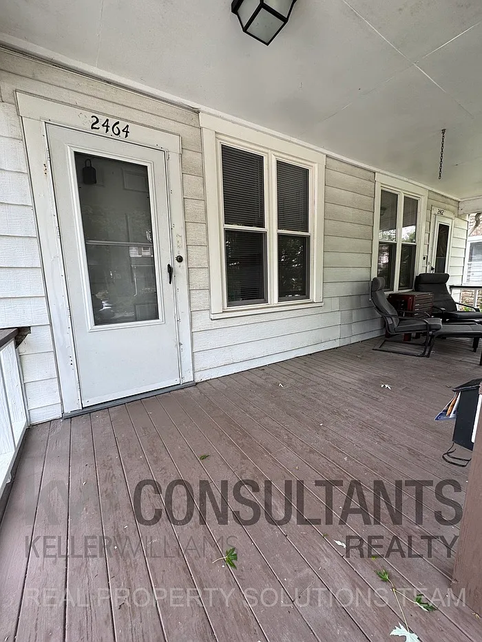 3 bed, 1.0 bath, $1,500 — Photo 3