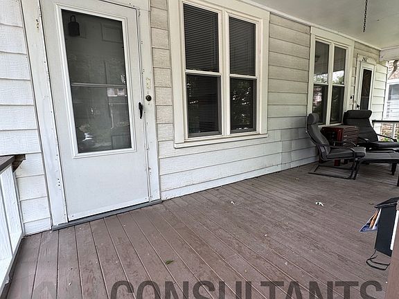 3rd image of 2464 Indiana Ave #2464