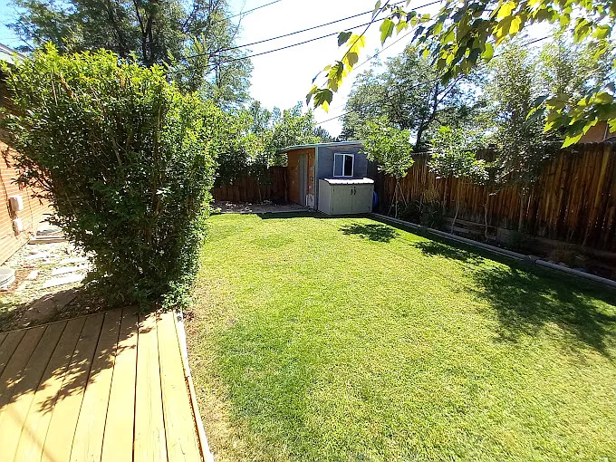 2075 S Utica St — Photo 12