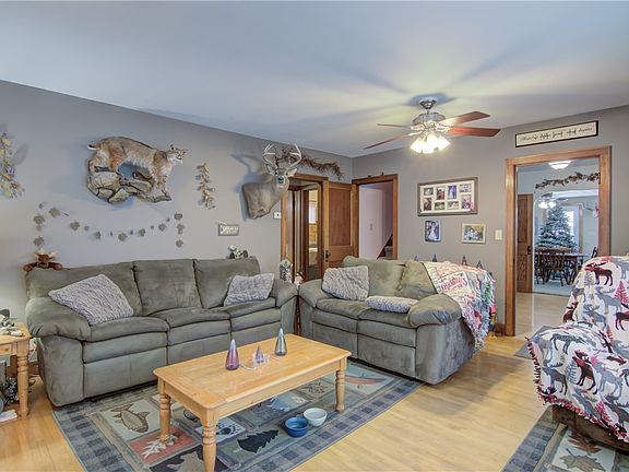 5th image of 701 W 4th Street