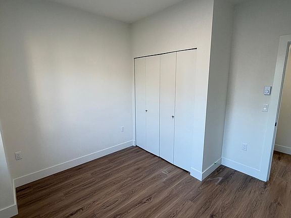 3rd image of 15739 Fraser Hwy #114