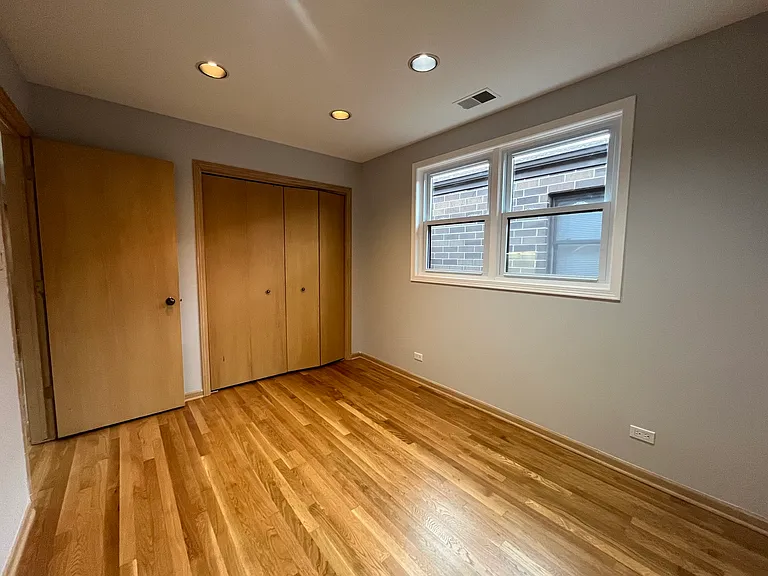 449 W 37th St #2 — Photo 10