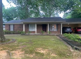1407 W Iowa St, Beebe, AR 72012