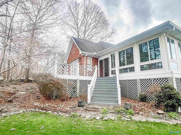 4th image of 86 Oak Ridge Way