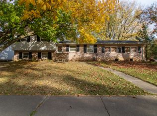 220 Foster Dr, Normal, IL 61761