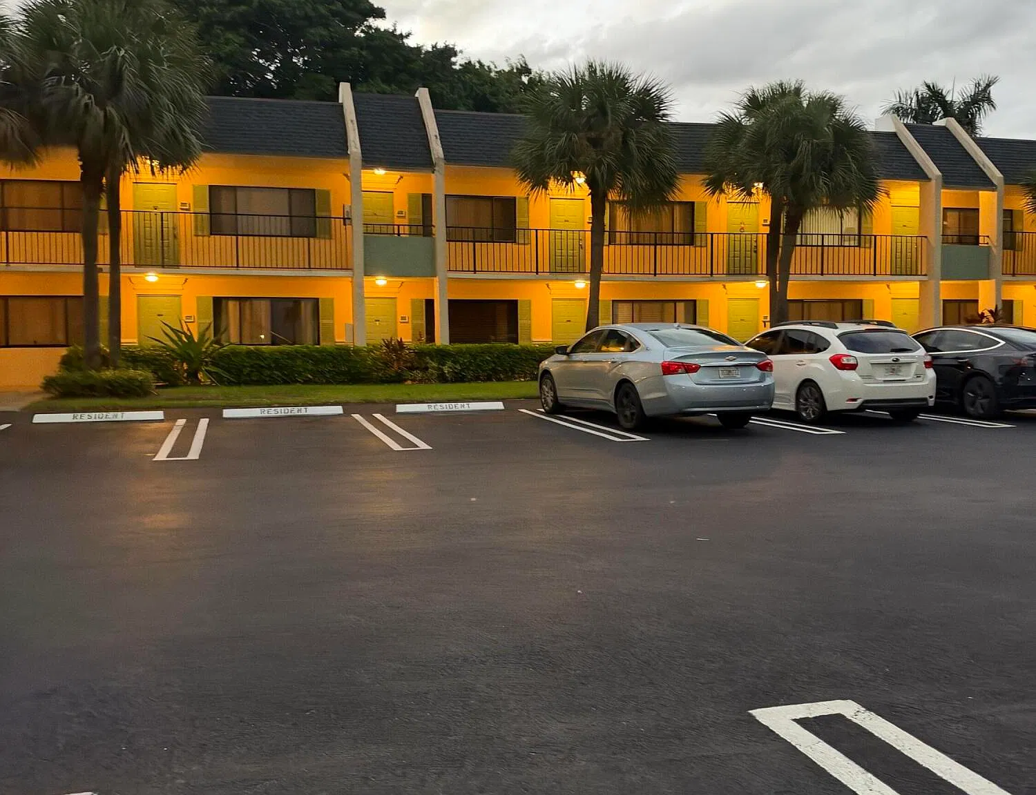1 bed, 1.0 bath, 704 sqft, $1,750 — Photo 1