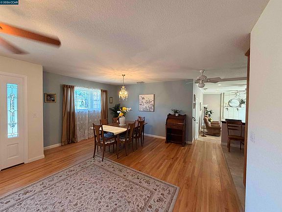 5th image of 1615 Thornwood Dr