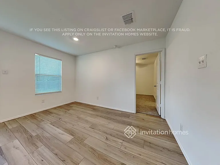 10637 Sewell Cir — Photo 6