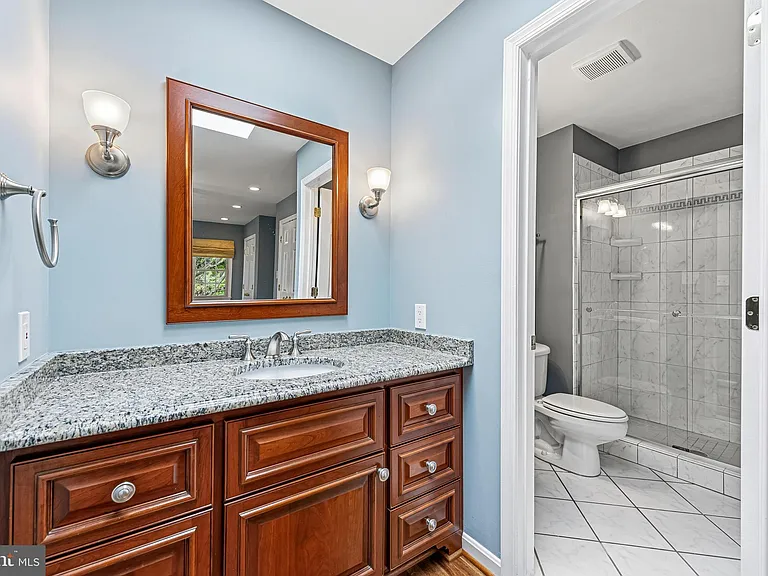 1432 Filene Ct — Photo 24