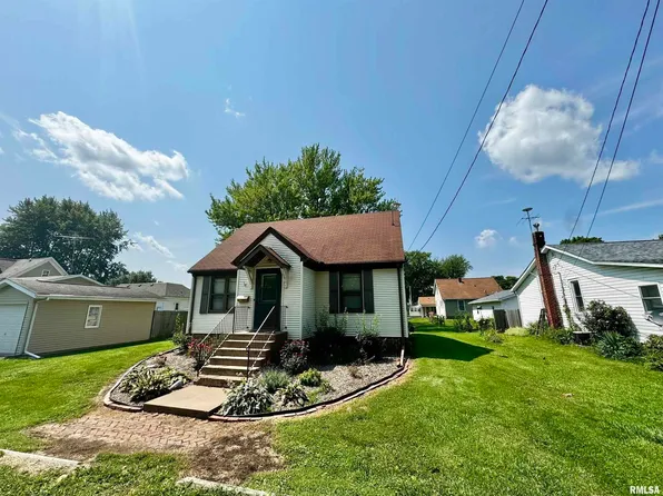 105 NW 5th Ave, Aledo, IL 61231